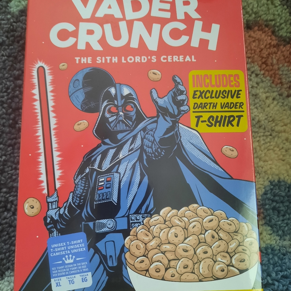 FUNKO POP TEES DARTH VADER CRUNCH TSHIRT